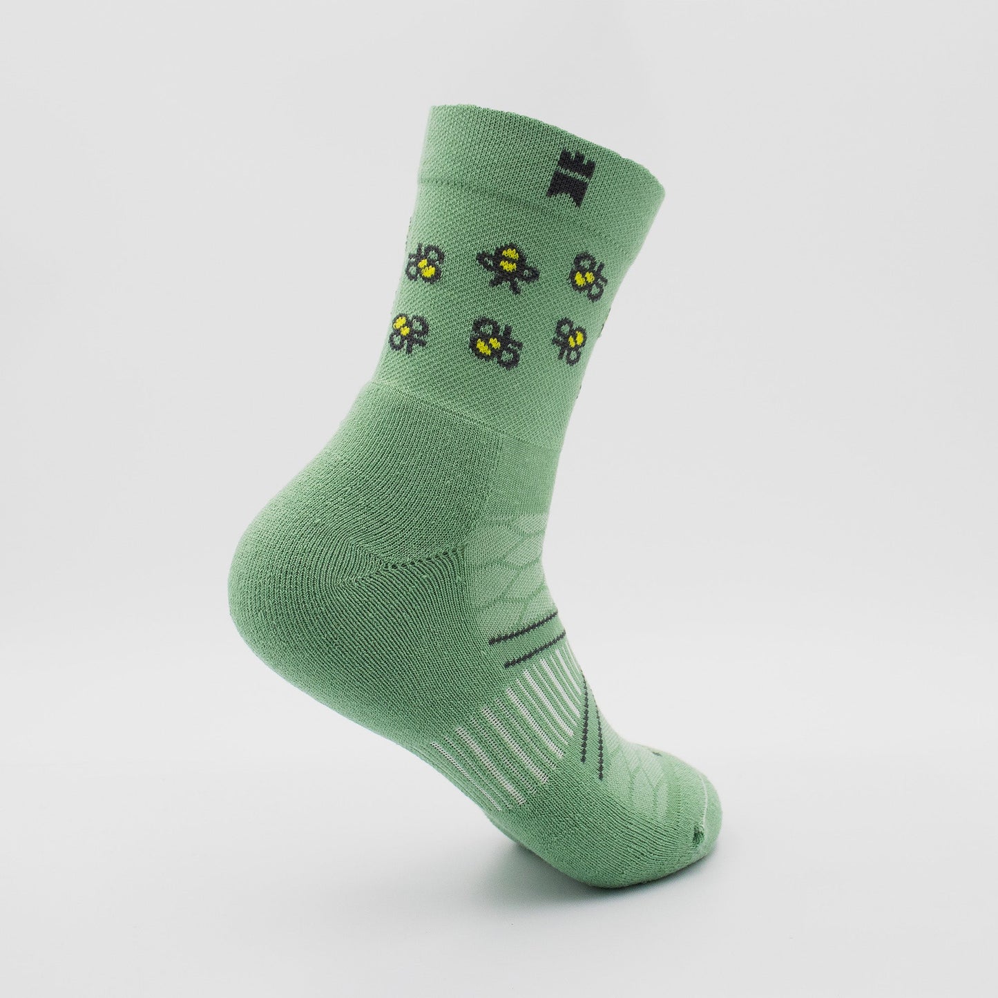 Bee - Half - Crew Height Socks - T - W - SAGBY - 2302 - Gilnokie